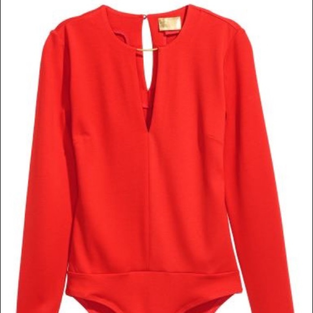 *New with tags: H&M Red Keyhole Long Sleeve Bodysuit